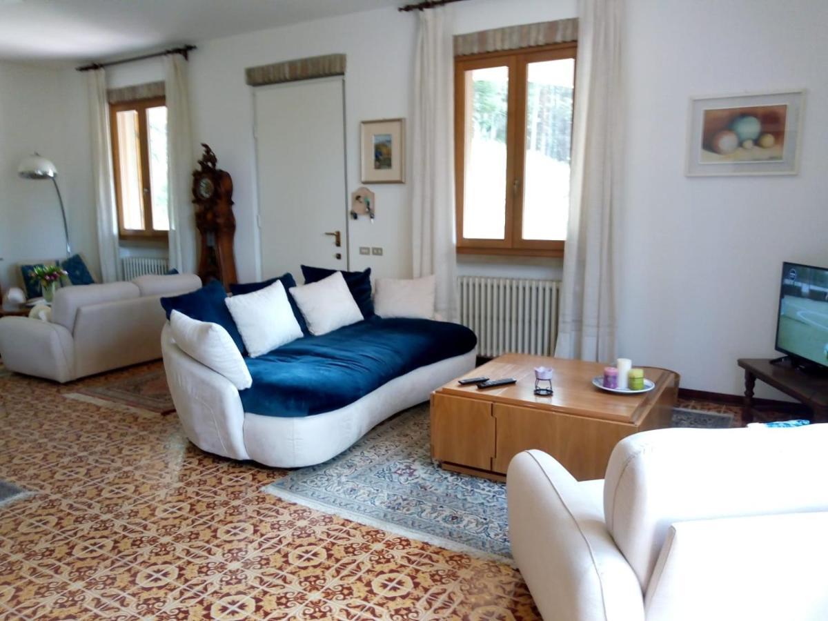 Apartmán Casale La Pineta Mombaroccio Exteriér fotografie