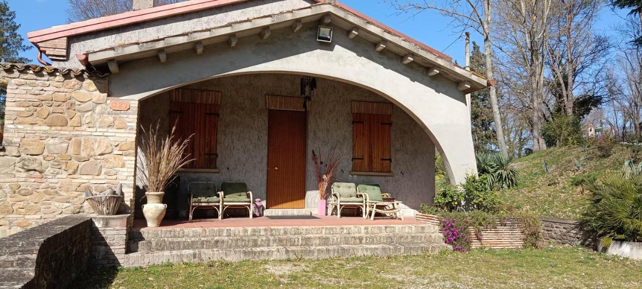 Apartmán Casale La Pineta Mombaroccio Exteriér fotografie