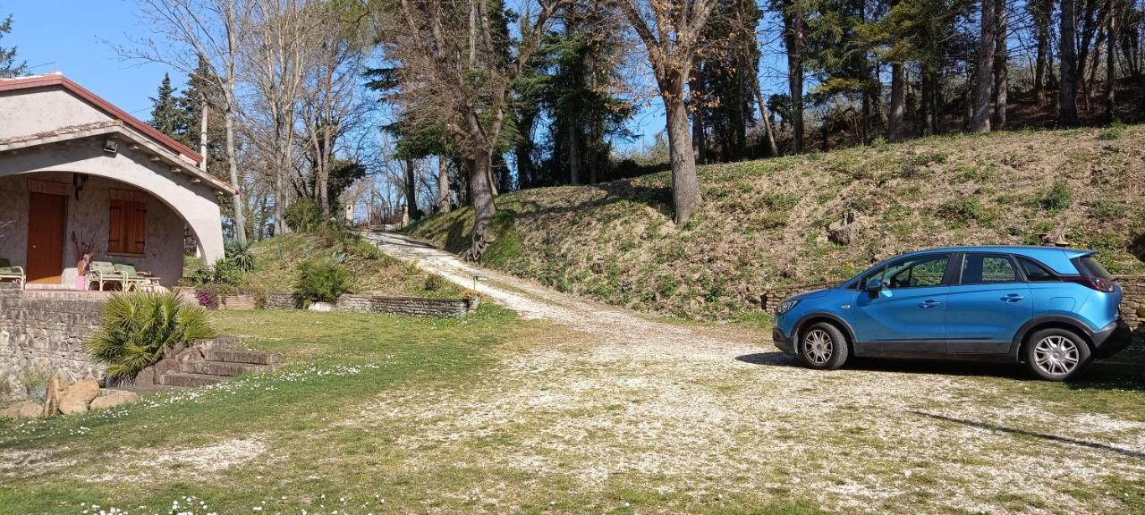 Apartmán Casale La Pineta Mombaroccio Exteriér fotografie